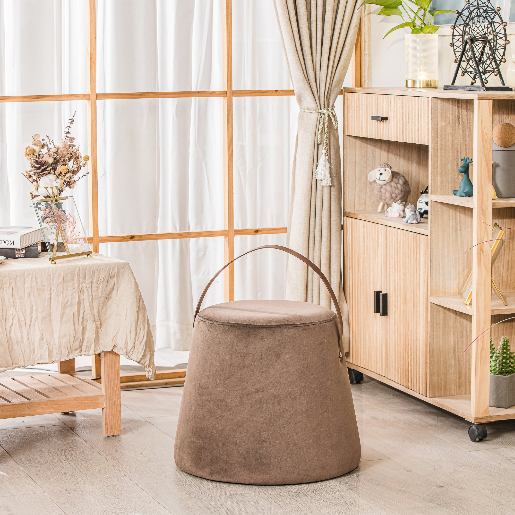 Nordlys - Pouf de Salon avec Poignee Velours Marron - 4
