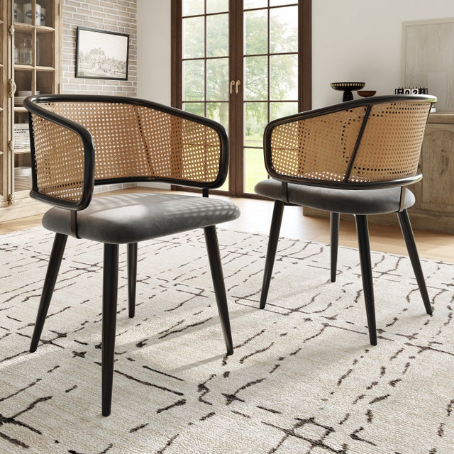 Lot de 2 chaises de salle à manger avec dossier en rotin et assise en velours gris - OKMYHOME