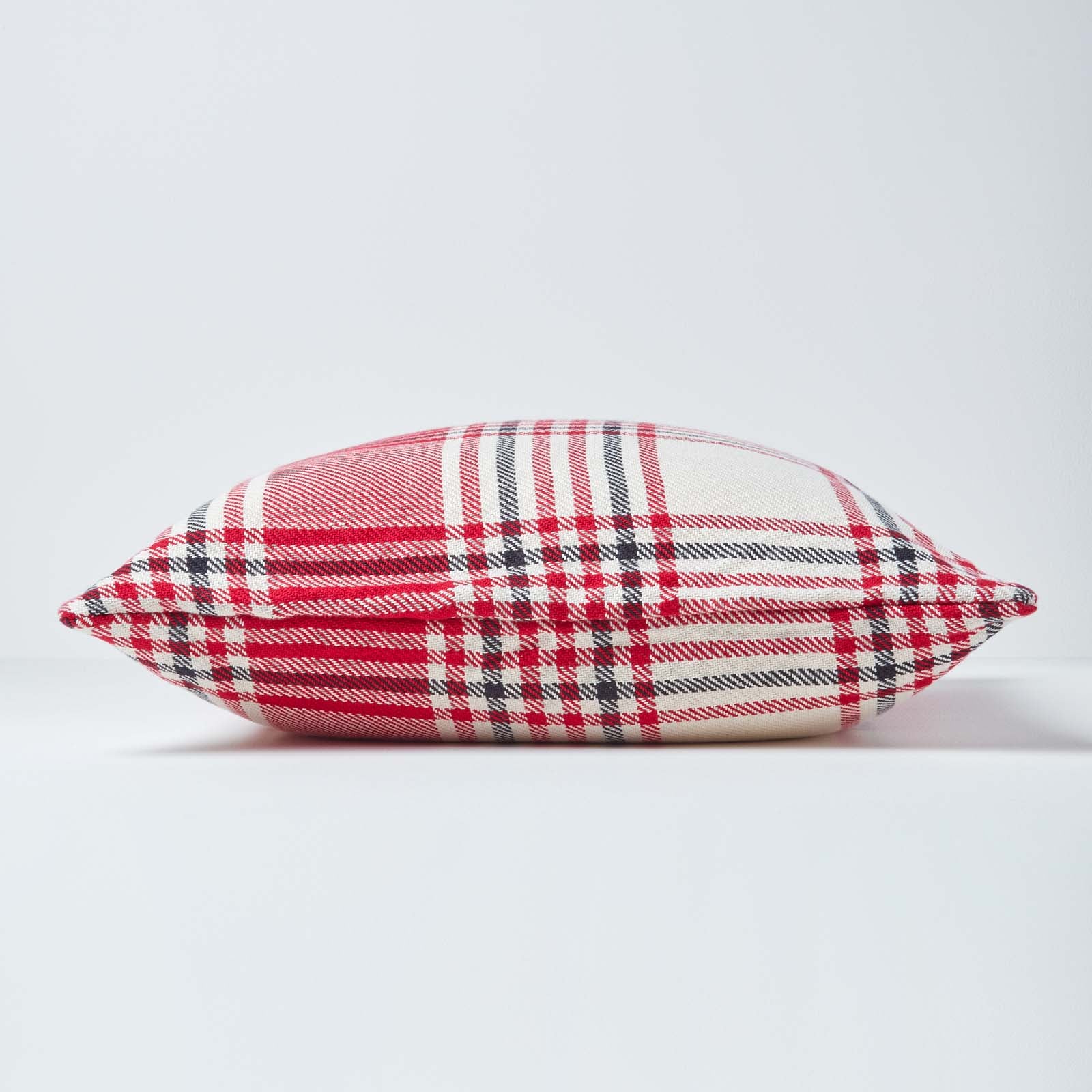 Homescapes Housse de coussin Tartan à carreaux Rouge, 45 x 45 cm - 2