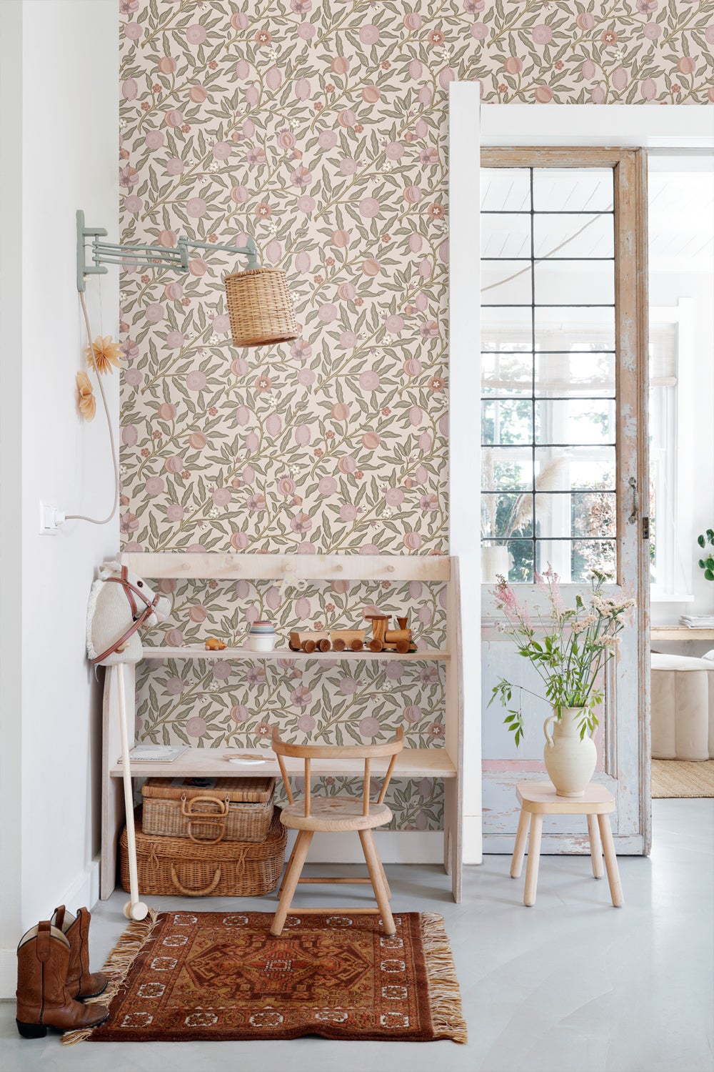 Papier peint des fruits et des feuilles exotiques violet clair et vert grisé - 50 x 900 cm - ESTAhome - 5
