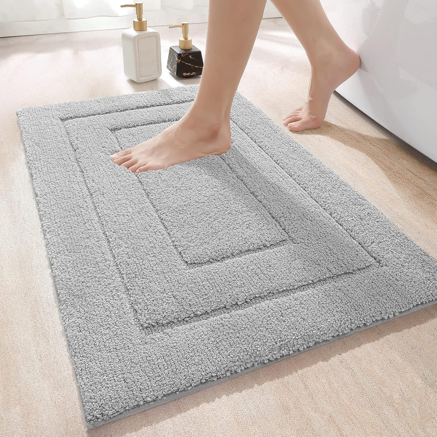 Mata antypoślizgowa 40x60 cm, miękka i chłonna mikrofibra, można prać w pralce, do łazienki, jasnoszara