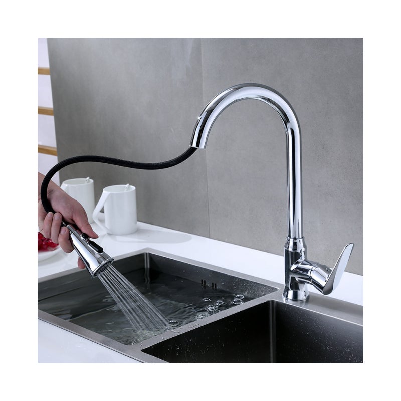 Bateria kuchenna z obrotową wylewką 360°, natryskiem sprężynowym z wężykami, mieszaczem do zlewu z zimną i ciepłą wodą (srebrna)