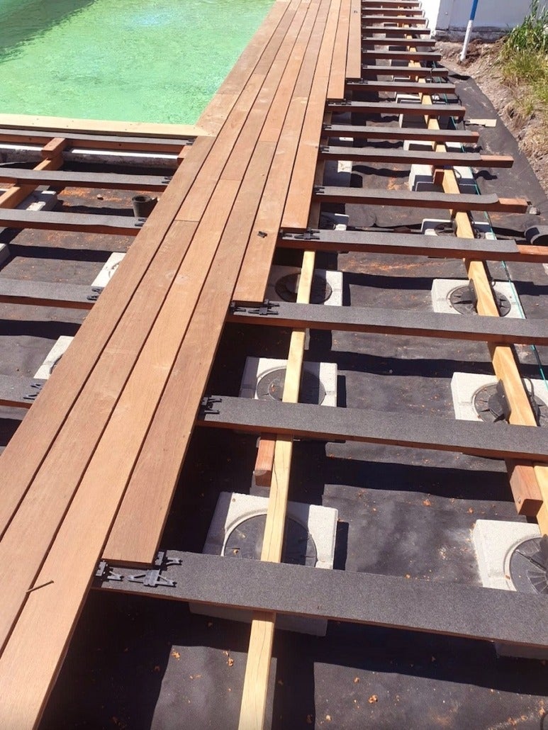 Kit terrasse 25m² en bois exotique itauba Longueur 1550mm avec clips HardWood, Lambourde, cale de ventilation, plot pvc et Bande bitumineuse - 6