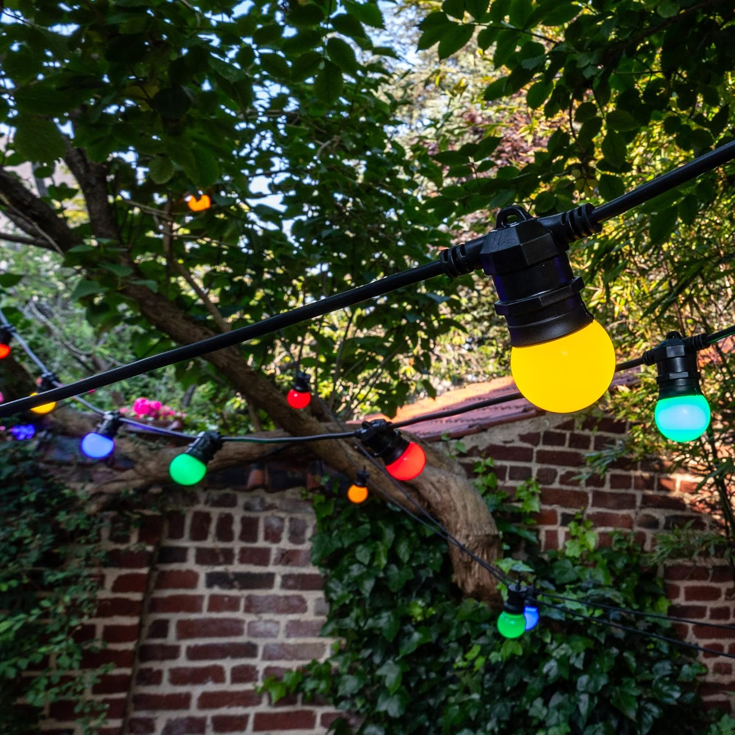 Guirlande lumineuse multicolore IP65 de 5 m - Guirlande lumineuse électrique d'extérieur à 10 ampoules idéale pour les terrasses et les jardins - 3