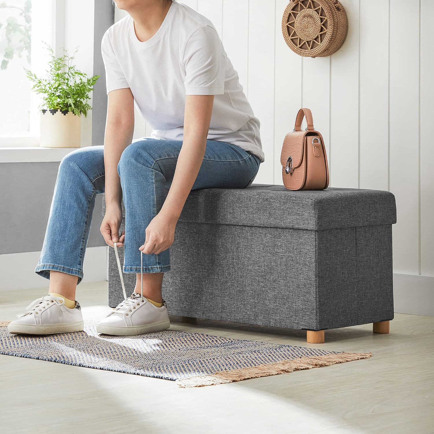 Banc de Rangement, Tabouret rembourré Pliable, 76 x 38 x 40 cm, Coffre avec Couvercle, Volume 65L, Capacité de Charge 300 kg, Gris foncé - 4