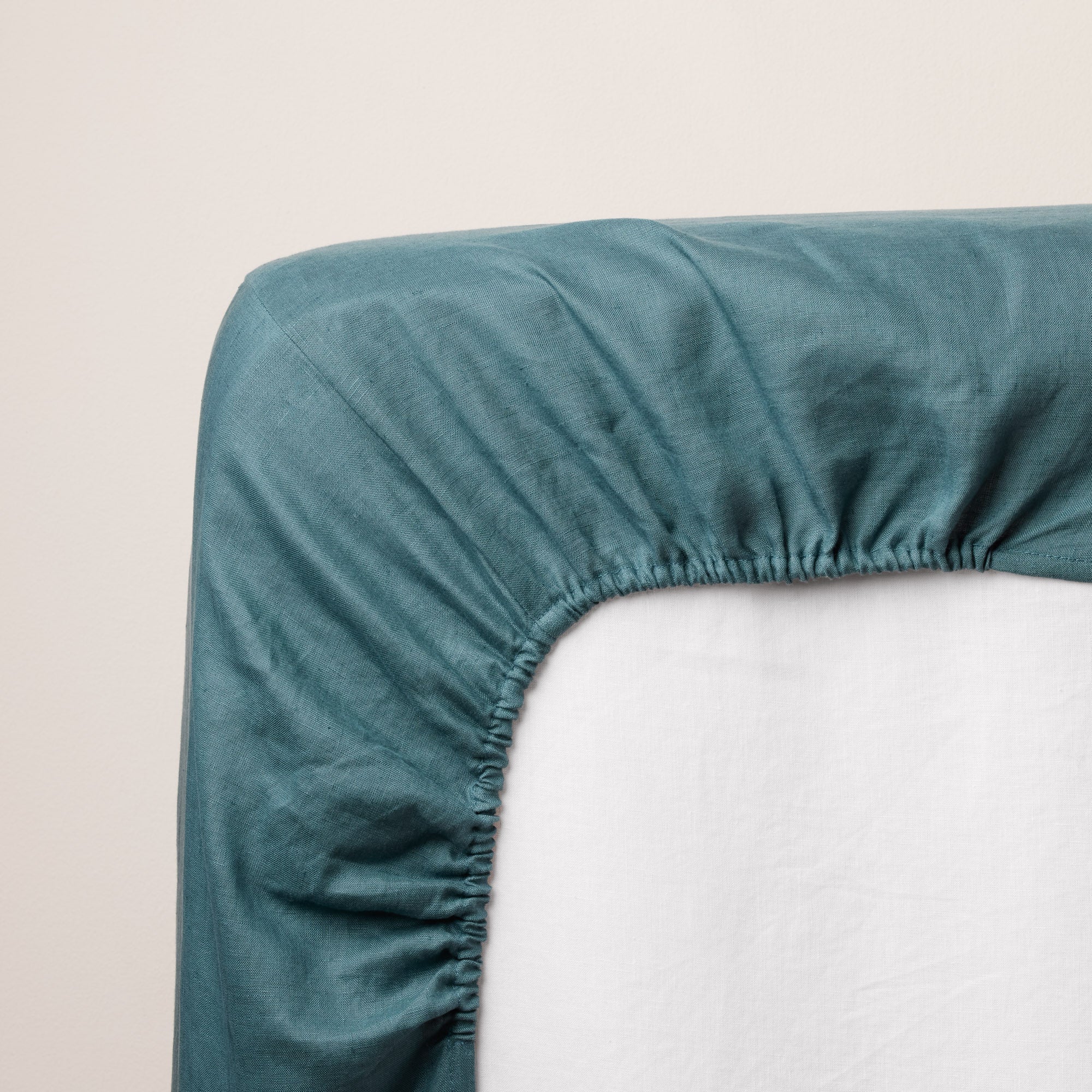 Drap Housse en Lin lavé légèrement froissé CARLINA Bleu 140x200 cm - 2