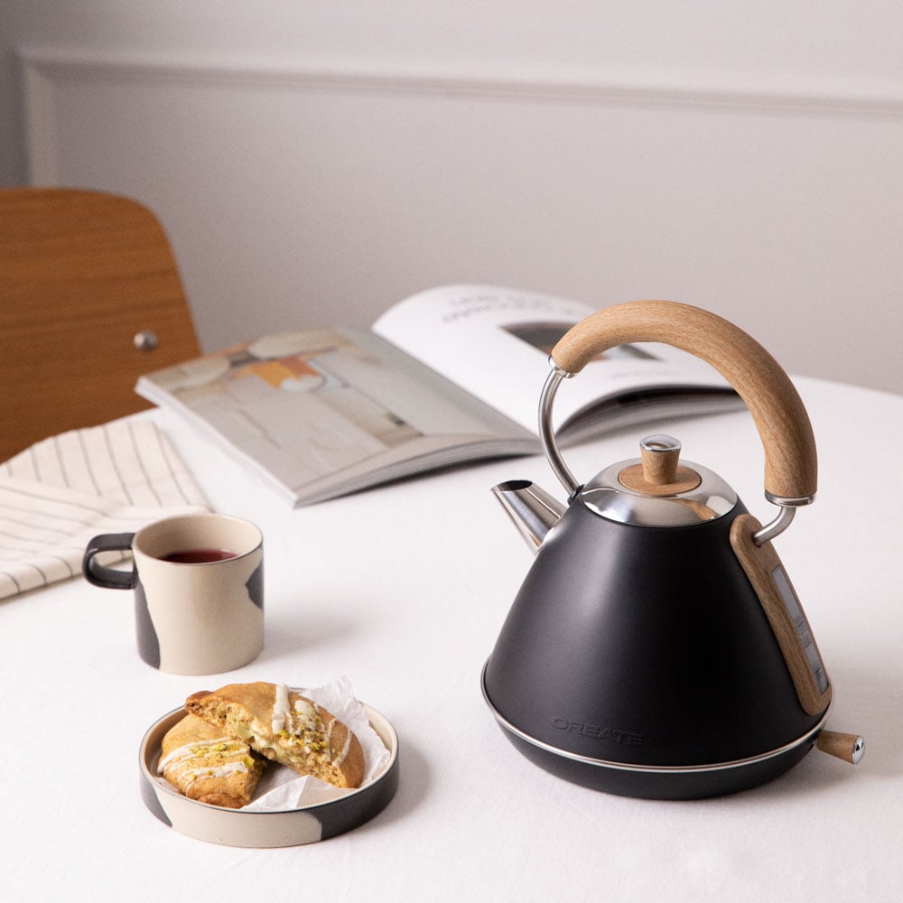 KETTLE RETRO - Czajnik elektryczny