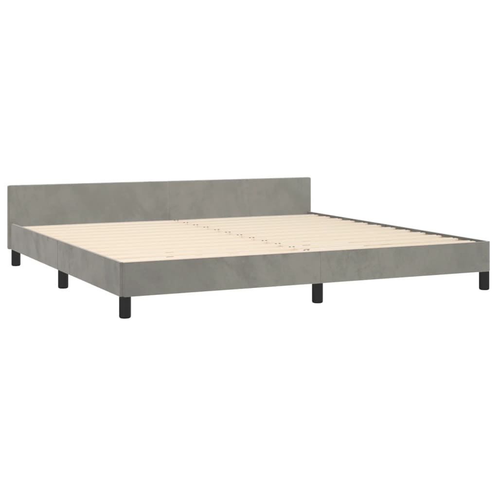Cadre de lit sans matelas gris clair 200 x 200 cm en velours - 5