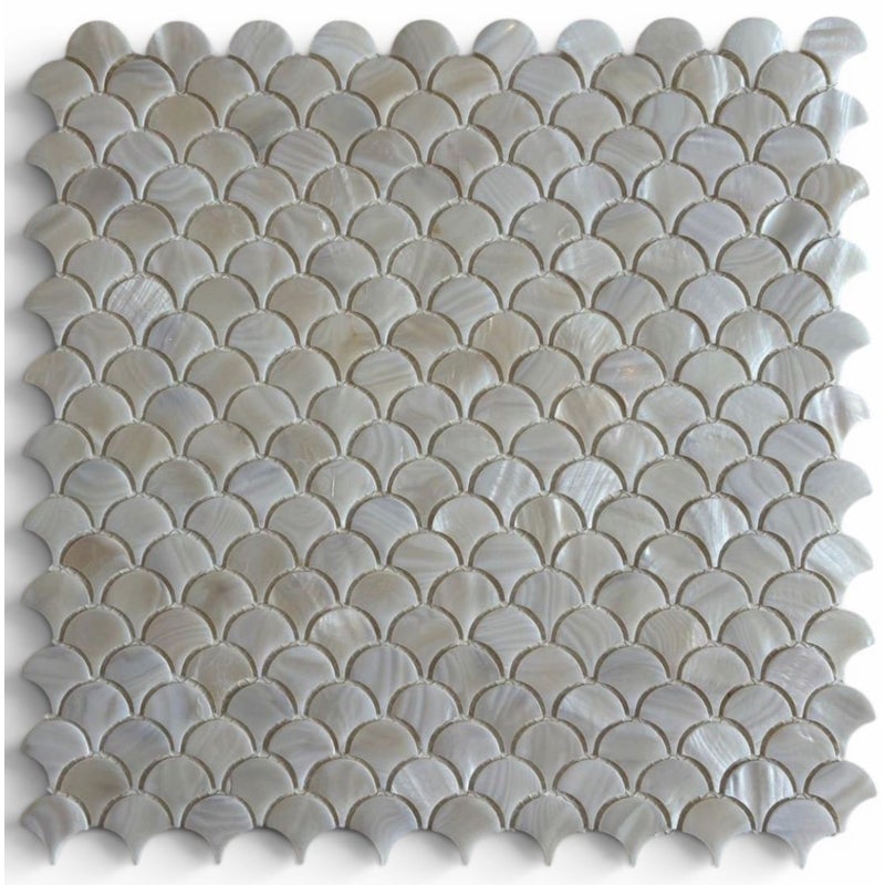 Mozaika z masy perłowej efekt łuski (fish scale) 30x30 cm na siatce elegancka okładzina