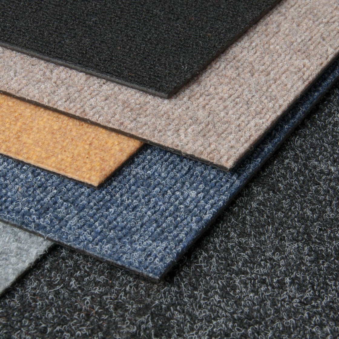 Moquette modulaire en dalles en velours côtelé gris, Dalles de moquette professionnelles sans colle, Dalle de moquette autoplombante pour bureau - 5