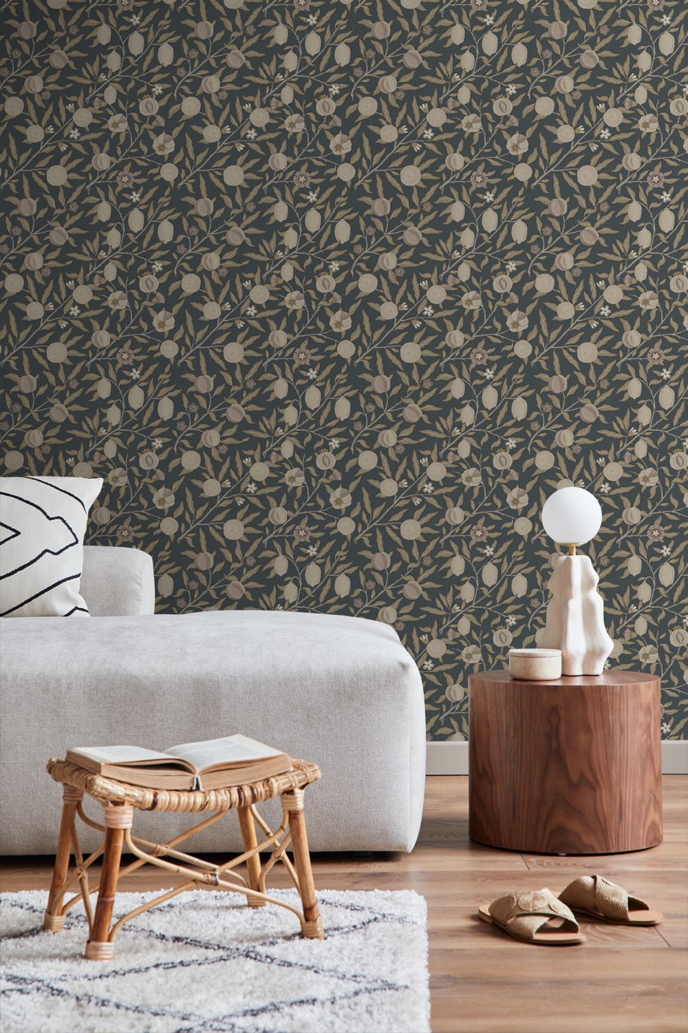 Papier peint des fruits et des feuilles exotiques bleu foncé et taupe - 50 x 900 cm - ESTAhome - 5