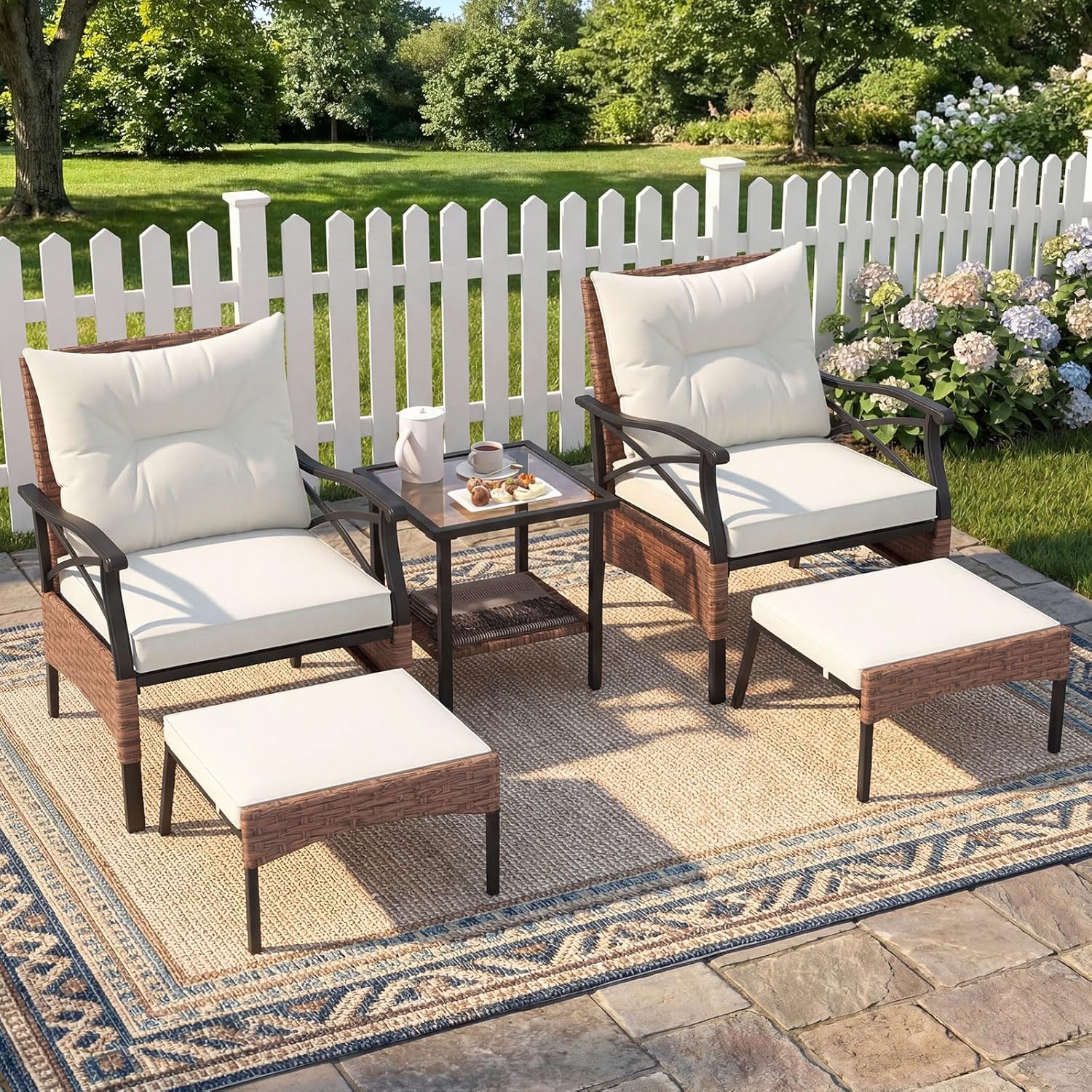 GIANTEX Conjunto Móveis Pátio 5 Peças em Rattan, 2 Cadeiras 2 Pufs e 1 Mesa Baixa Tampa Vidro Temperado Almofadas, para Pátio Quintal, Bege - 8