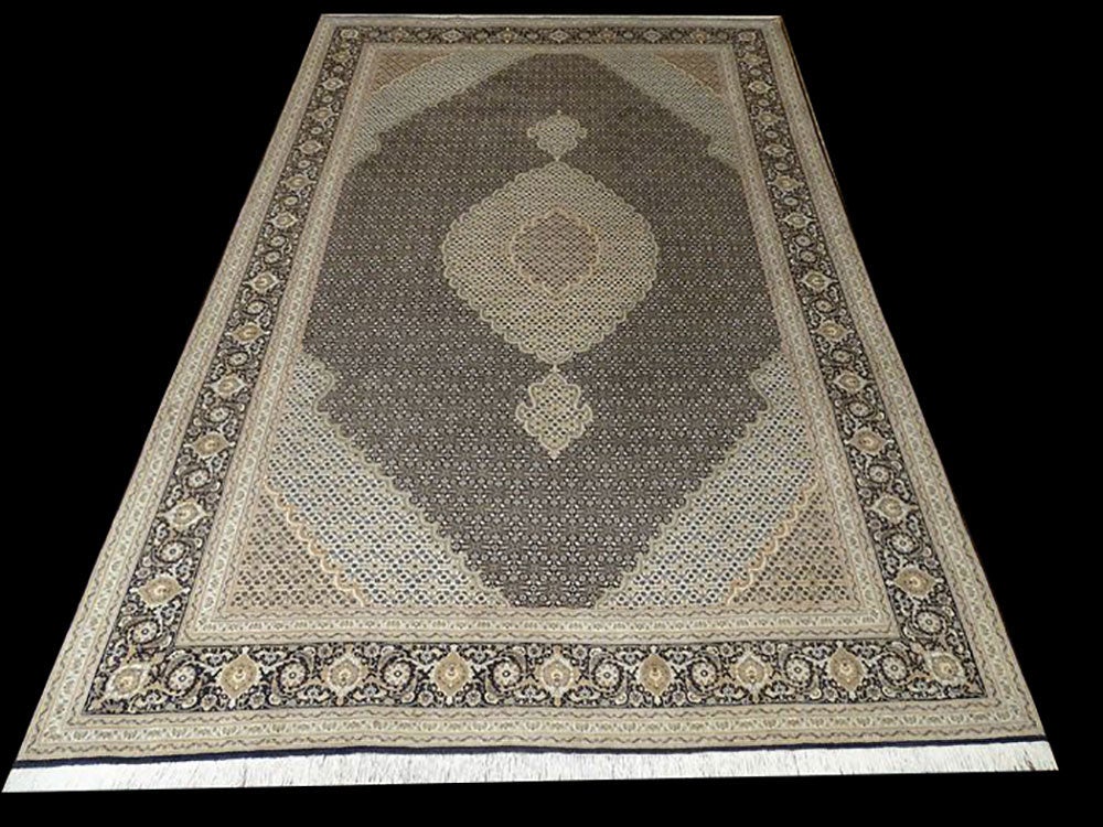 Oryginalny ręcznie tkany orientalny dywan o wymiarach 310x205 cm z certyfikatem autentyczności
