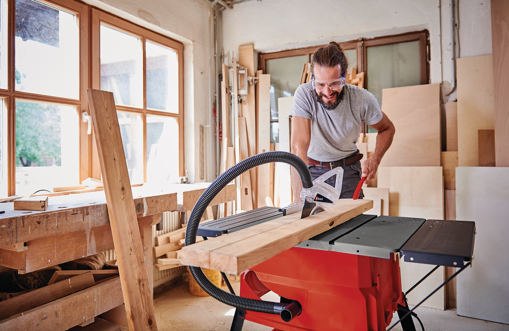 Einhell Scie circulaire sur table TC-TS 2025/2 U (2 000 W, butée d’angle +/- 60°, rallonges latérales) - 4