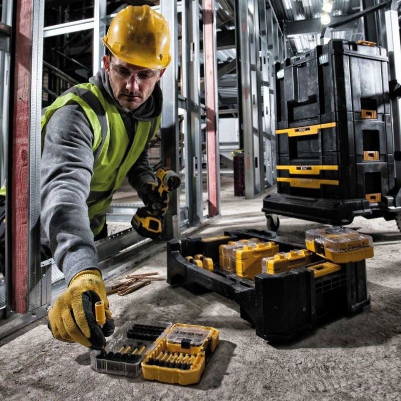 Embout de vissage en coffret toughcase dewalt - 37 pièces - ø 25/57/89 mm - dt70732t-qz - 2