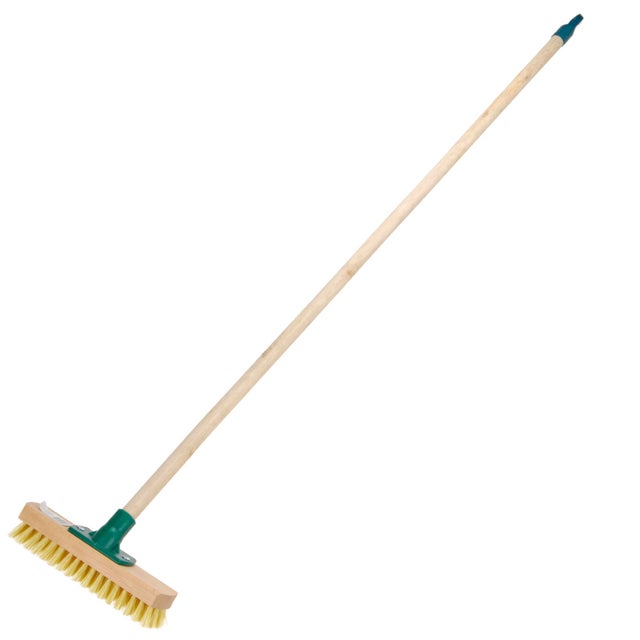 Escoba exterior con mango de 120 cm