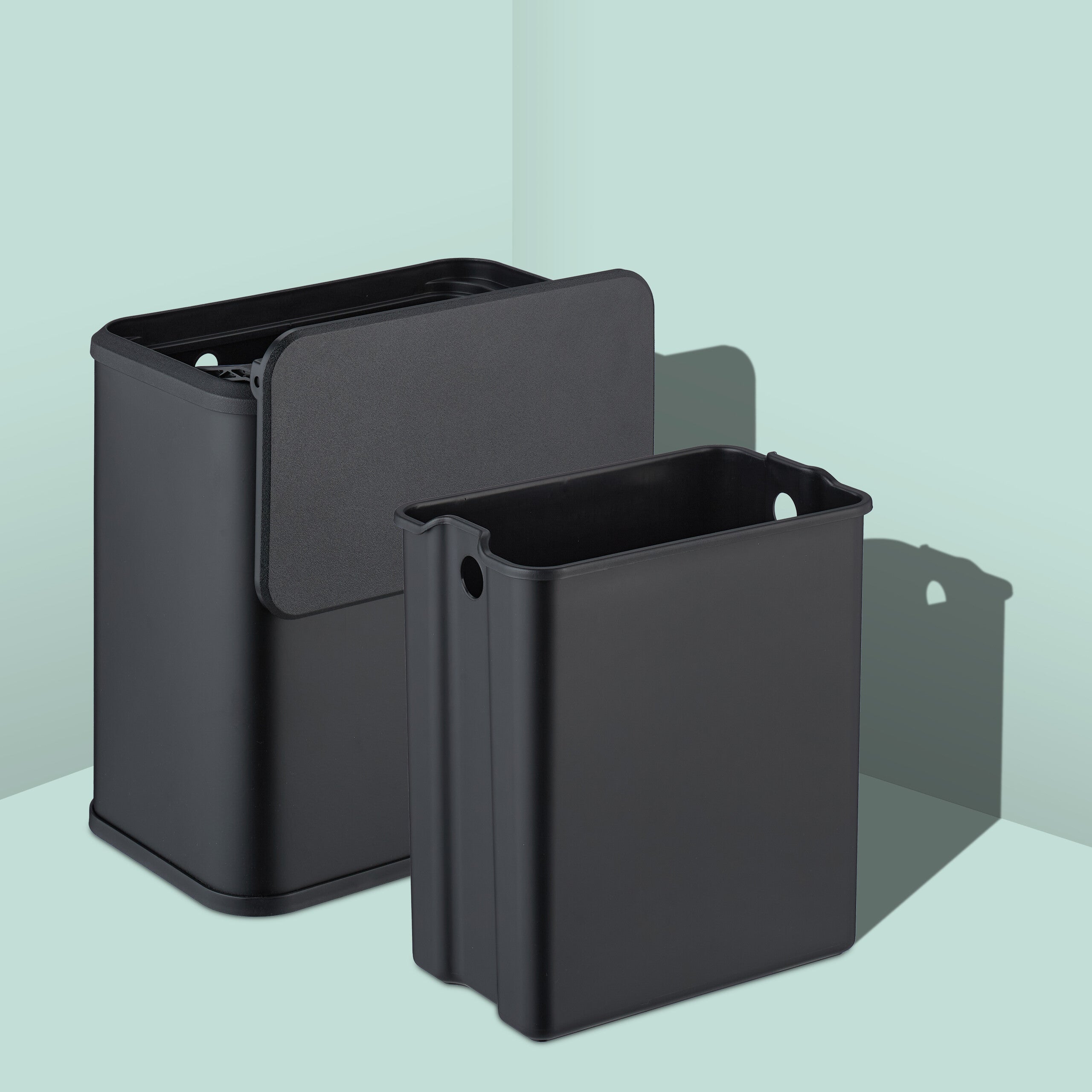 Poubelle Salle De Bain Bremermann Savona 5,5L Avec Support Mural - Couvercle Pivotant - Noir
