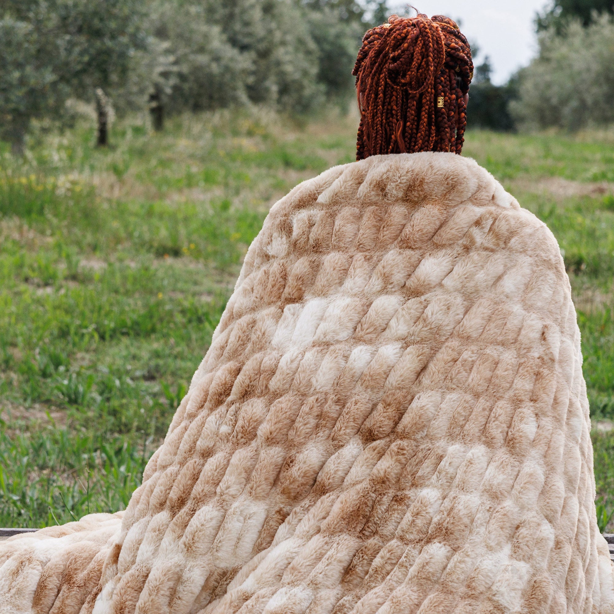 Plaid 150x200 ZIBELINE en fausse fourrure doublée velours gris Angora - 4