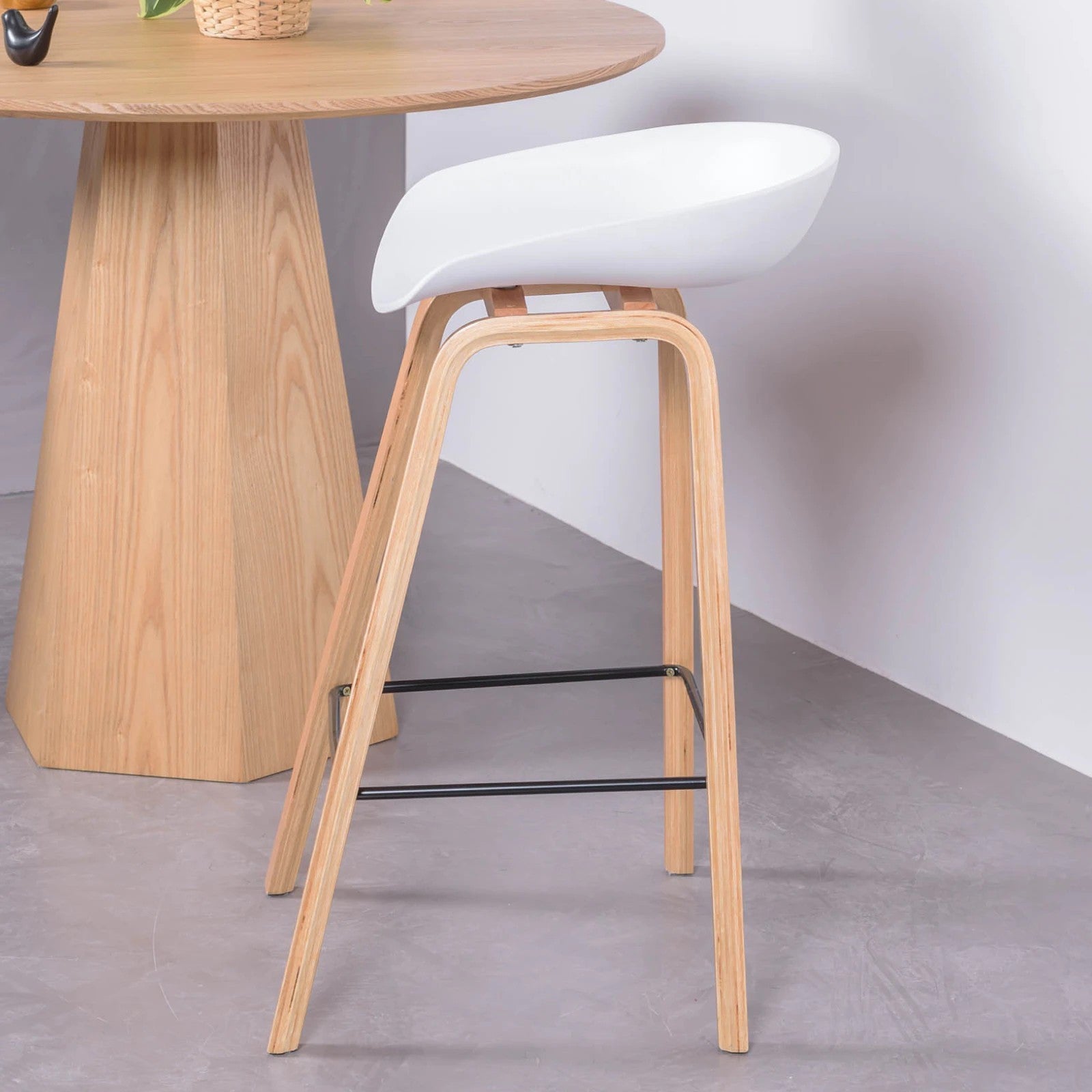 Tabouret nordique pieds en bois de hêtre (63cm) - Daxer - 2