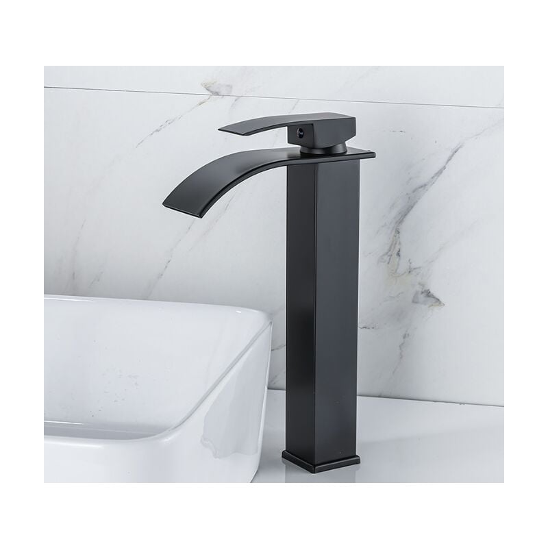 Bateria wodospadowa lakierowana, umywalka blatowa z ciepłą i zimną wodą, szafki łazienkowe, bateria jednootworowa, bateria wodospadowa, bateria miesza