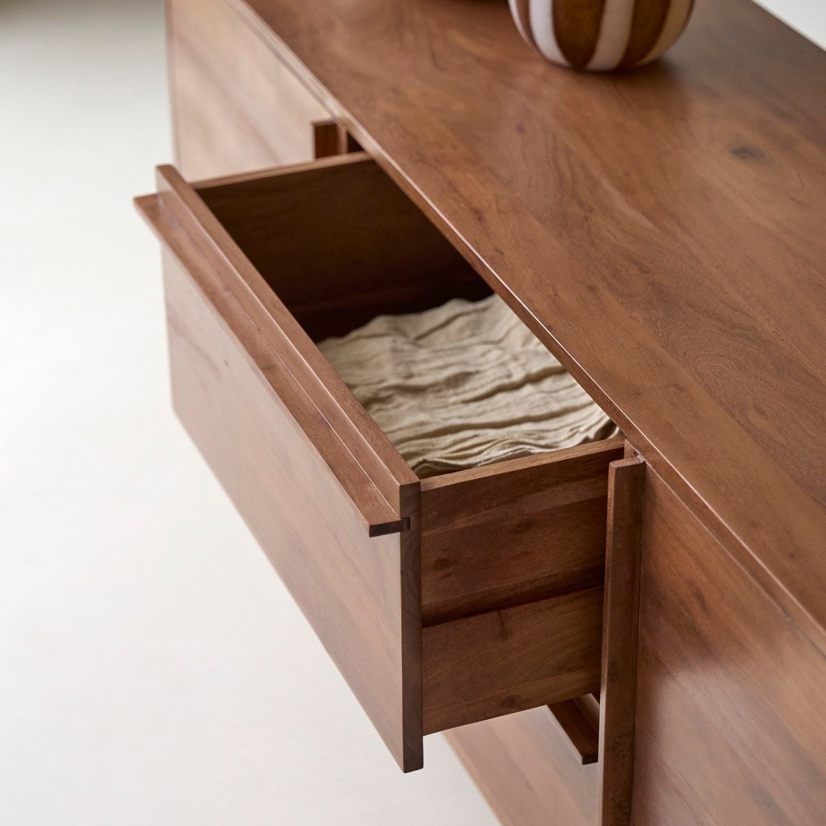 Tikamoon Buffet en acacia massif Niels 175 cm - 6