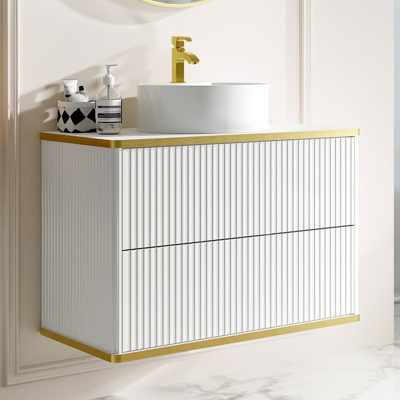 Szafka łazienkowa wisząca ryflowana ze złotą listwą i okrągłą umywalką nablatową - Biały - 80 cm - KELIZA