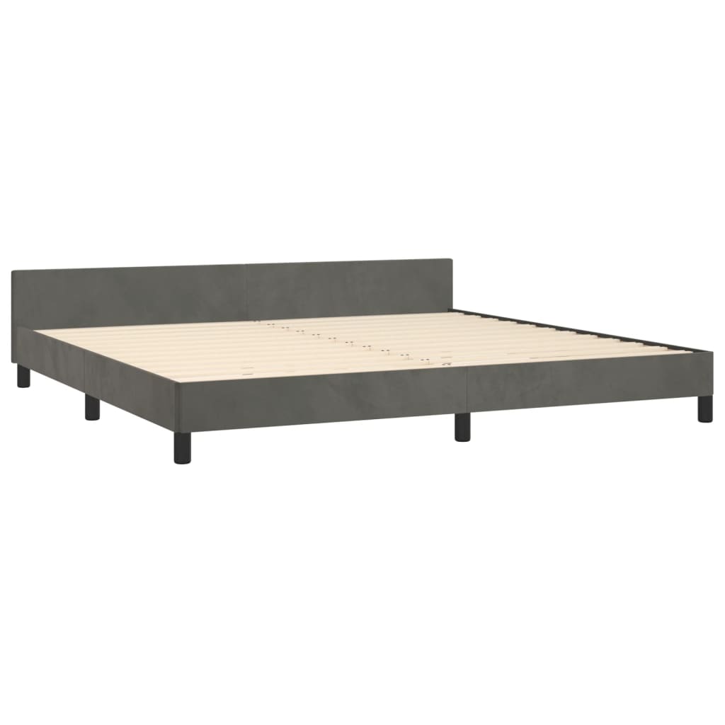 Cadre de lit sans matelas gris foncé 200 x 200 cm en velours - 5