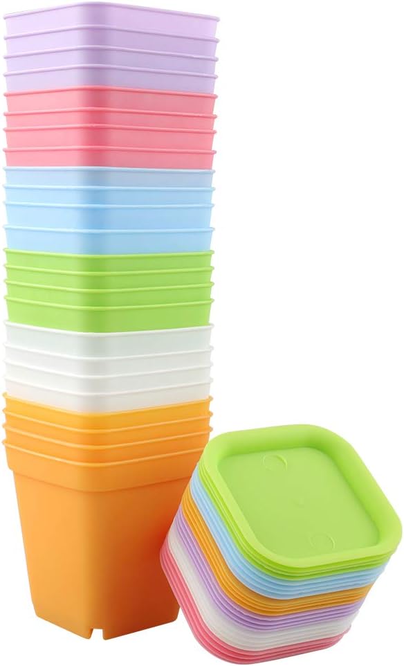 Zestaw 24 plastikowych doniczek 7x7 cm na sukulenty i małe doniczki