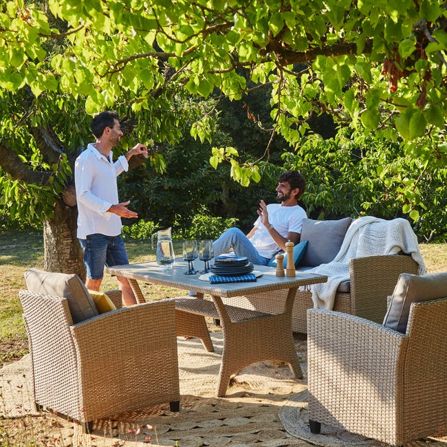 Set di divani, poltrone tavolo alto in rattan sintetico