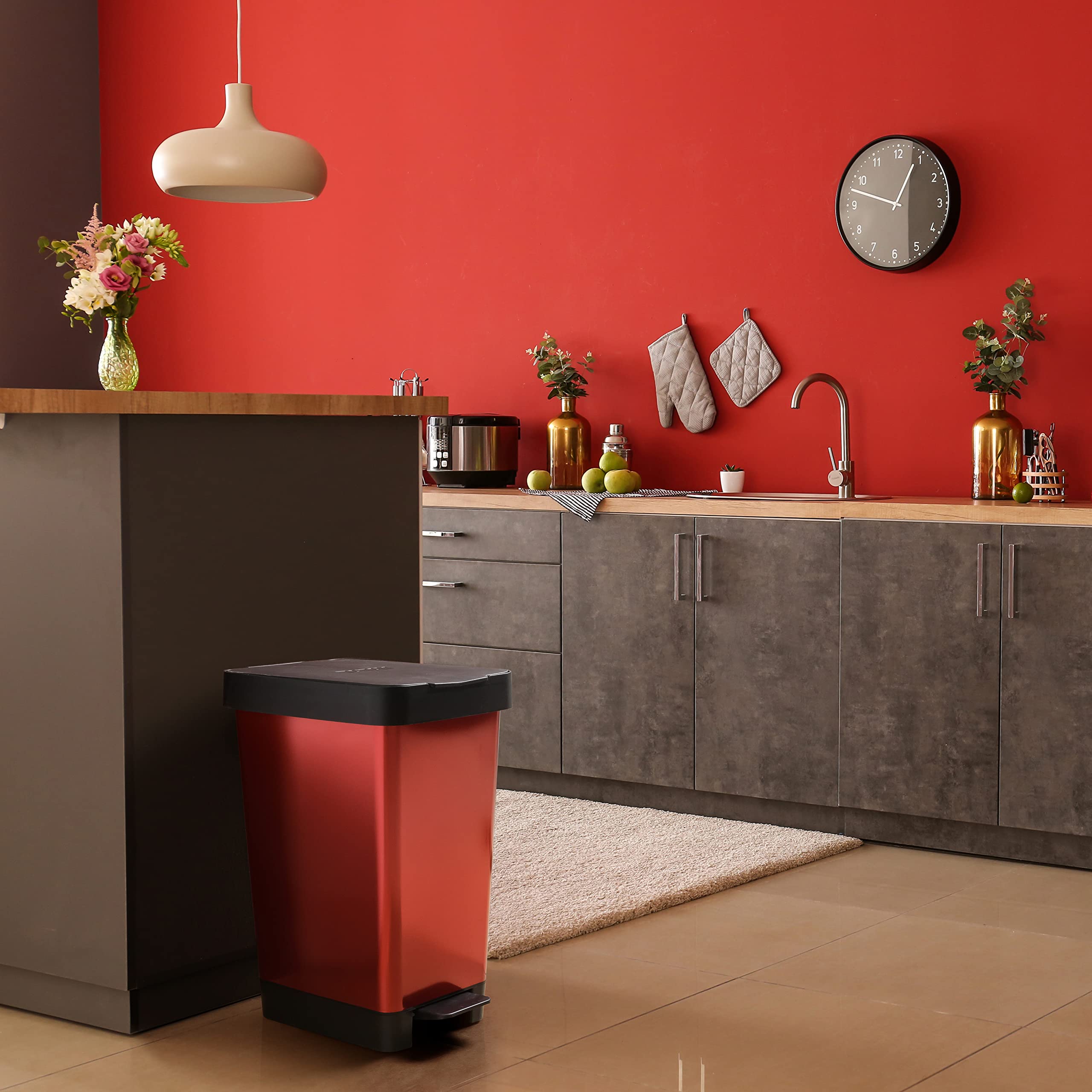 TATAY Pattumiera Smart, 25L di Capacita, Pedale Retrattile, Polipropilene, senza BPA, Sacco della Spazzatura da 30 litri, Rosso Metallizzato, Misure 2 - 5