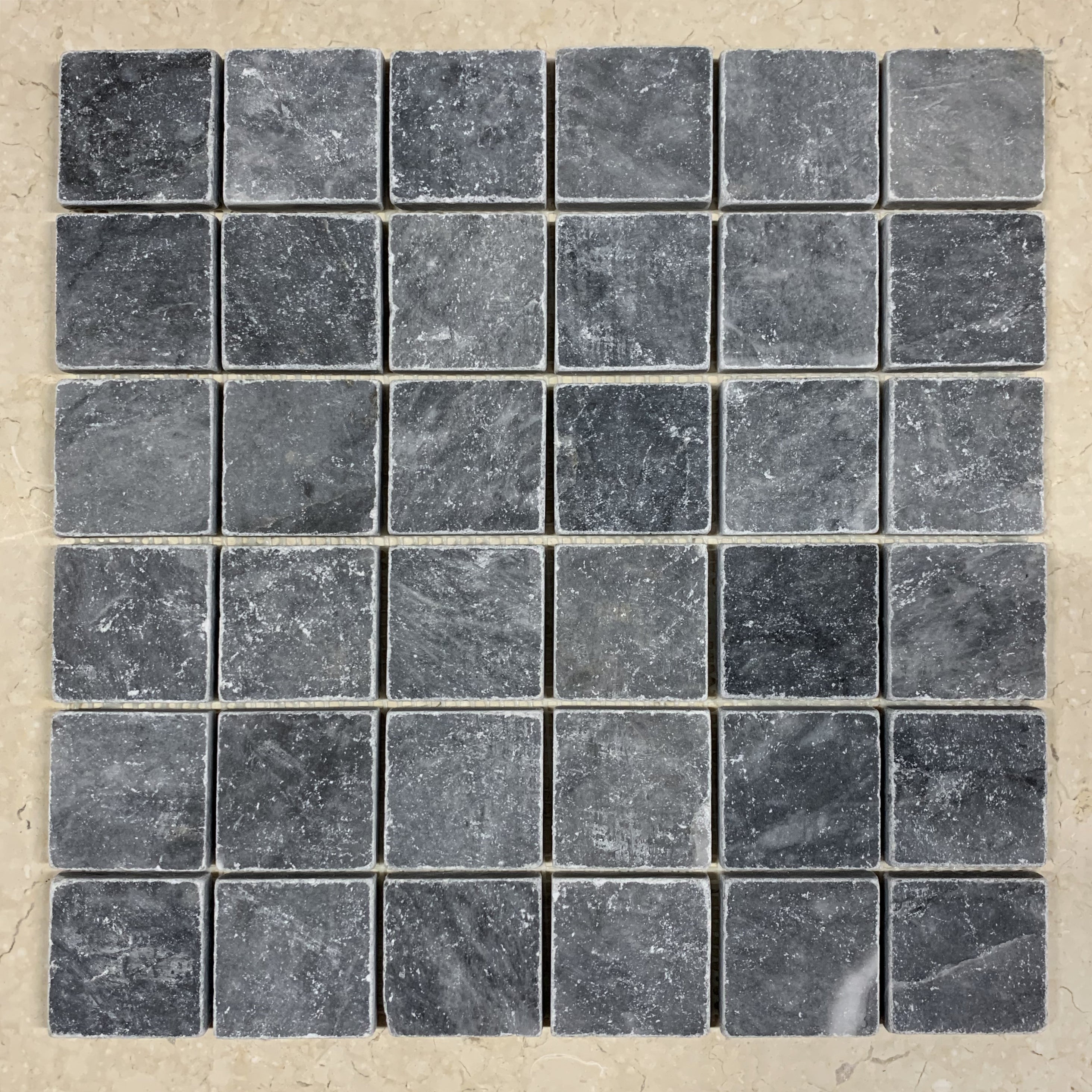 Mosaïque sol/mur en marbre noir - 4,8 x 4,8 x 1 cm - Vendu par filet de 30,5 x 30,5 cm - C-NEGOCE - 3