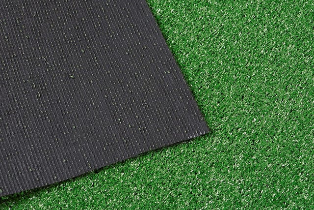 Tappeto erba verde sintetica 7mm prato finto in rotoli Evergreen - Rotolo Altezza 1 mt x 25 mt (25mq)