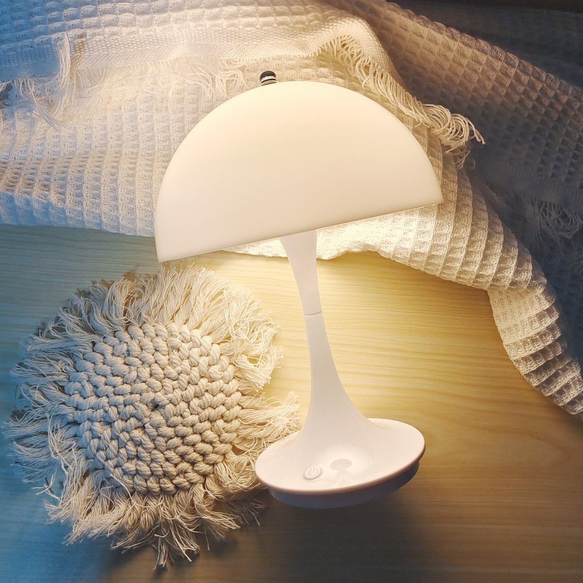 Lampe de table champignon sans fil, lampe de table de chevet rétro champignon, lampe de table à intensité variable à 3 niveaux, blanc - 9