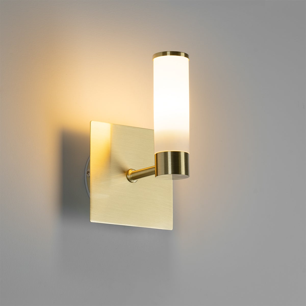 Qazqa moderne applique murale - Bath - doré/laiton, carré, max. 28w, g9, 10.5cm, IP44, idéal pour la salle de bains - 9
