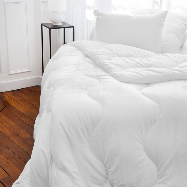 Couette été 140x200 cm CARESSE garnissage polyester 180 g/m2