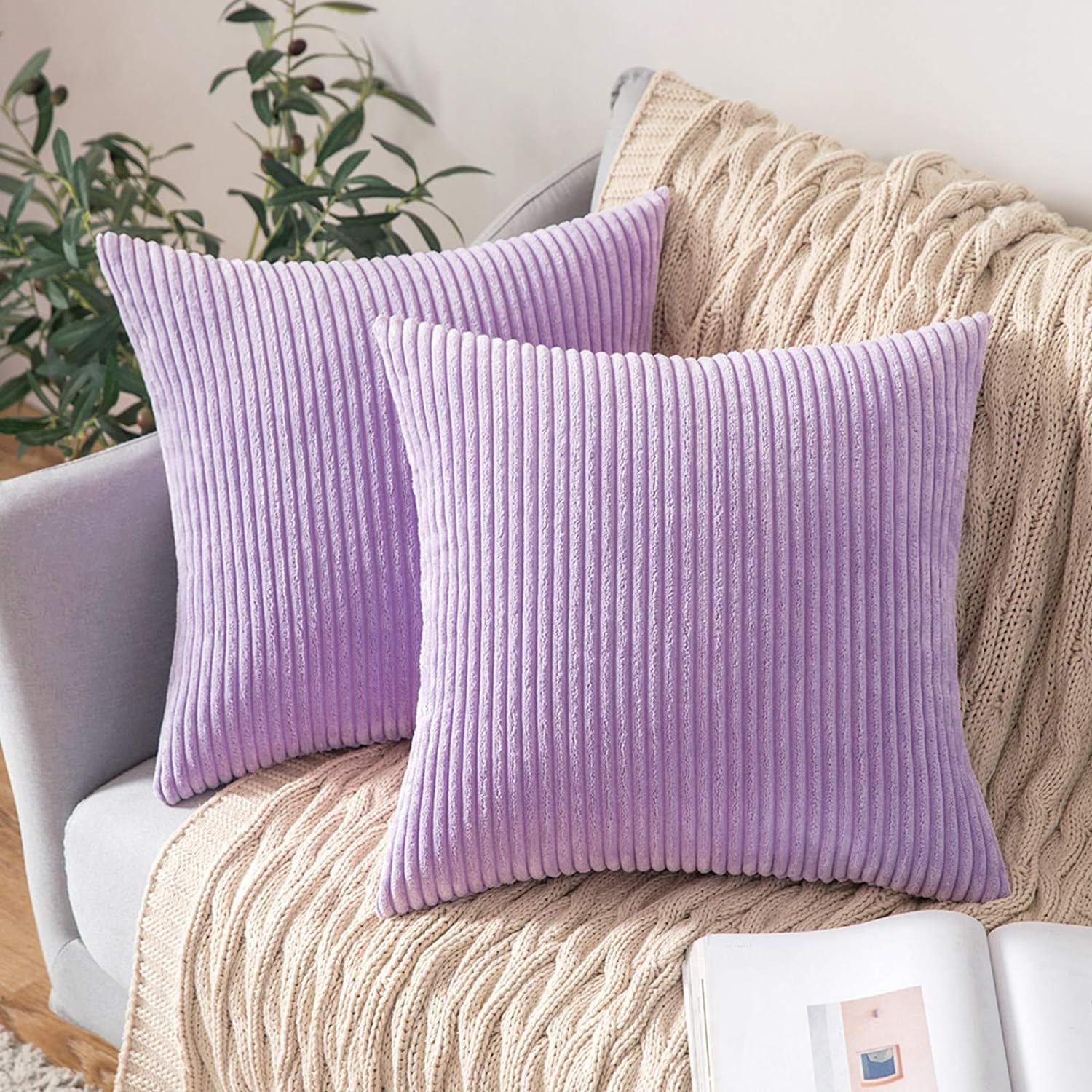SVARTPOPPEL housse de coussin, blanc cassé, 65x65 cm