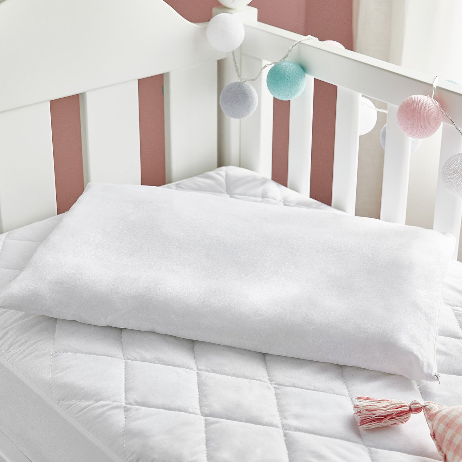 Almohada infantil antiácaros, funda extraíble 55x35cm pikolin home