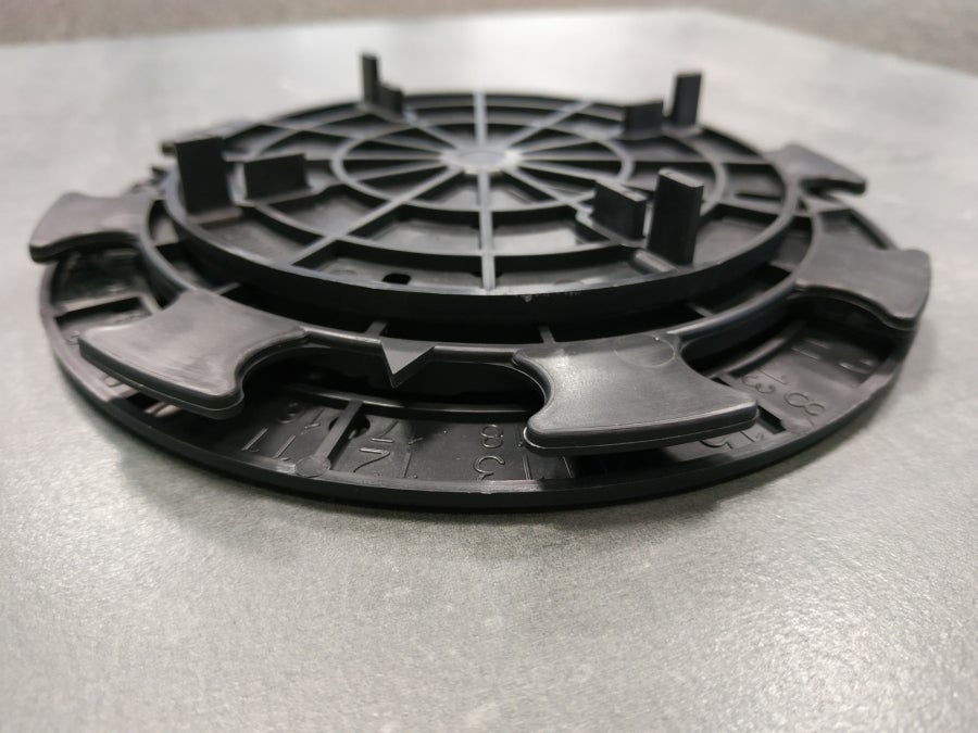 Plot réglable pour dalles extérieures - Hauteur 8 à 20 mm | Leroy Merlin