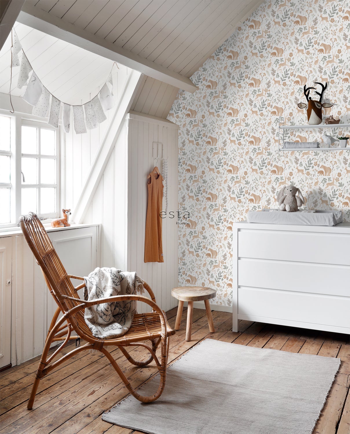 Papier peint forêt avec des animaux de la forêt vert grisé, beige et blanc - 53 cm x 10.05 m - ESTAhome - 5