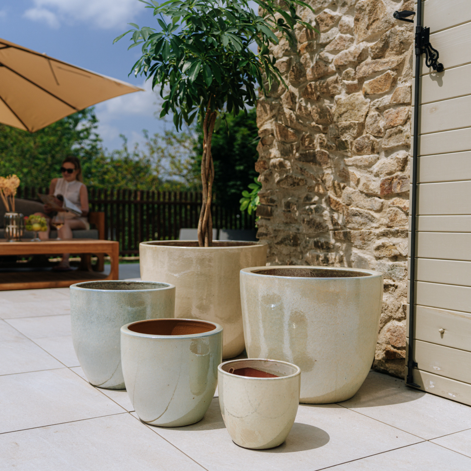 Pot grande taille d'extérieur LANCELOT 36x34cm perle, fait main en terre cuite émaillée, résistant au gel - 2