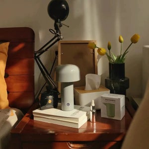 Lampada Da Comodino Touch Con 2 USB Di Ricarica Rapida - 3 Temperature Colore Regolabile, Include 2 Lampadine LED