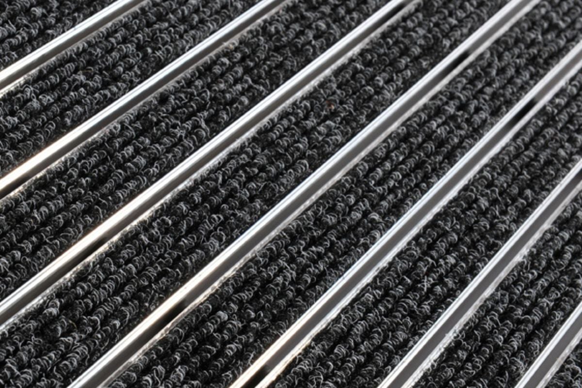 Tapis d'entrée sur Structure Aluminium 10R + Cadre 13 mm 60x40cm Anthracite - Paillasson à encastrer - 2
