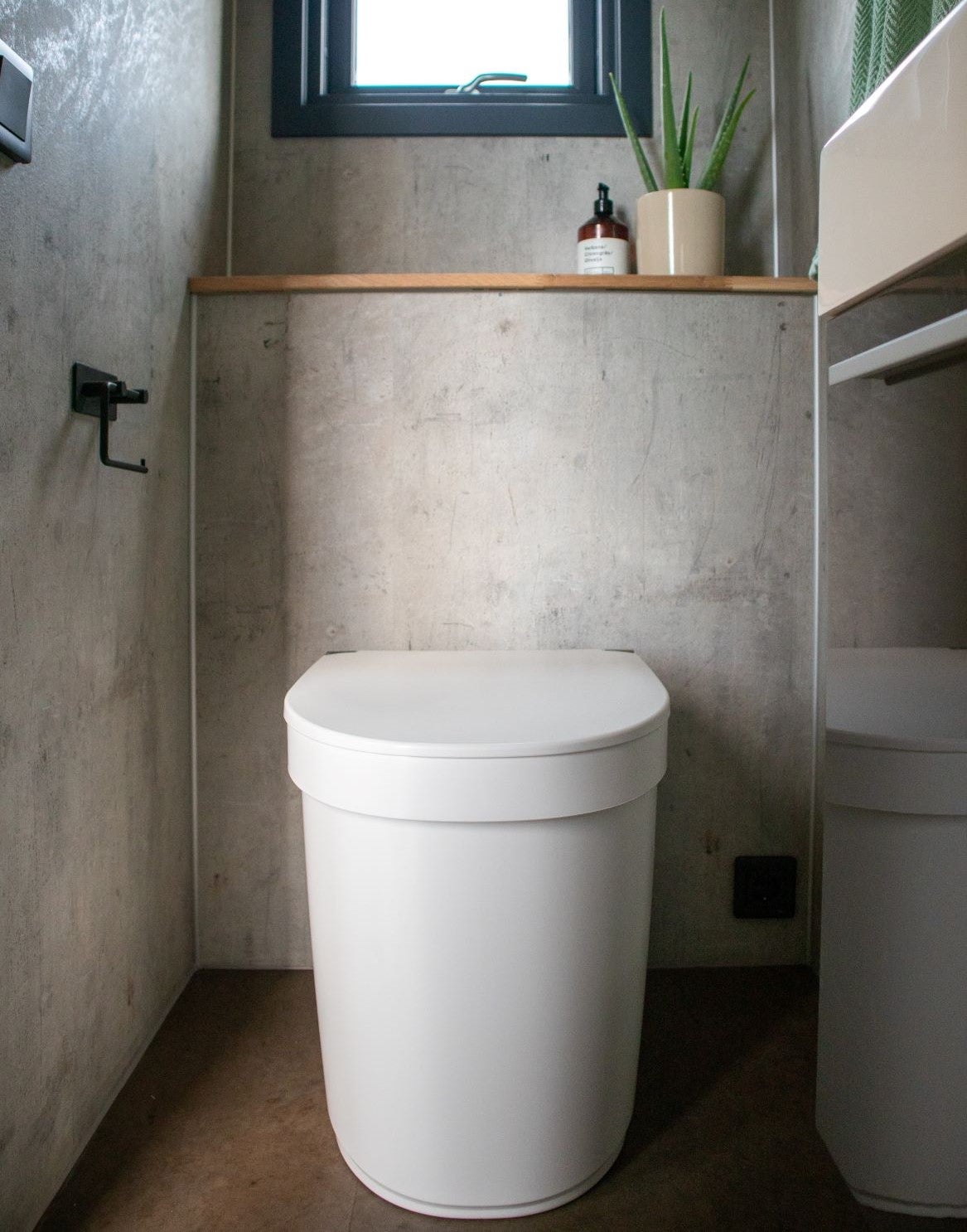 Separett Tiny® Toilette sans eau avec tube d'urine Leroy Merlin — free download