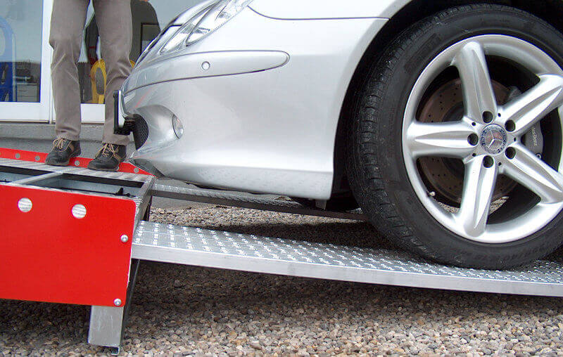 Longueur : 3.00m - Hauteur à franchir : 900mm - charge max par paire 788kg pour empattement 1000mm - Vendue à l'unité - M030B2/30/2U - 4