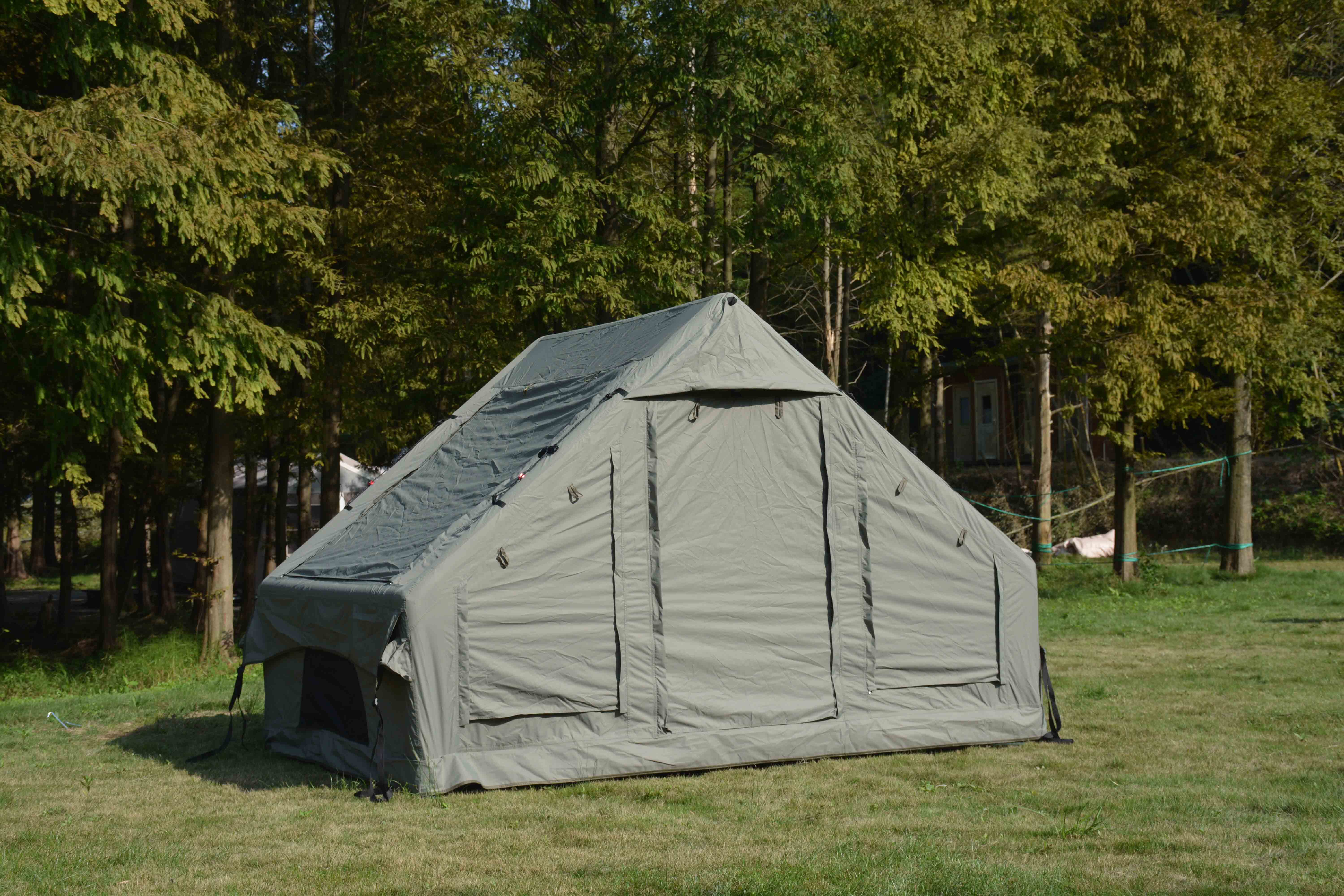 Tenda Da Campeggio Gonfiabile Per 2-4 Persone, In Tessuto Oxford 420D Impermeabile, Con Pompa Aria Inclusa, Installazione In 5 Minuti, Spaziosa 6.3 Mq - 3