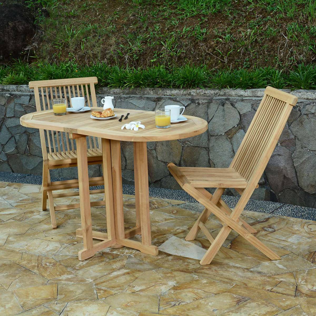 Table à manger de jardin ovale en Teck Marron 6 places | Leroy Merlin