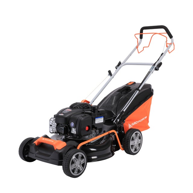 YARD FORCE GM B46CK 46cm Benzin-Rasenm�her (selbstfahrend) mit einem 125cc Briggs & Stratton 450E Motor, 7 H�hen, 25mm bis 75mm, 46cm Schnittbreite