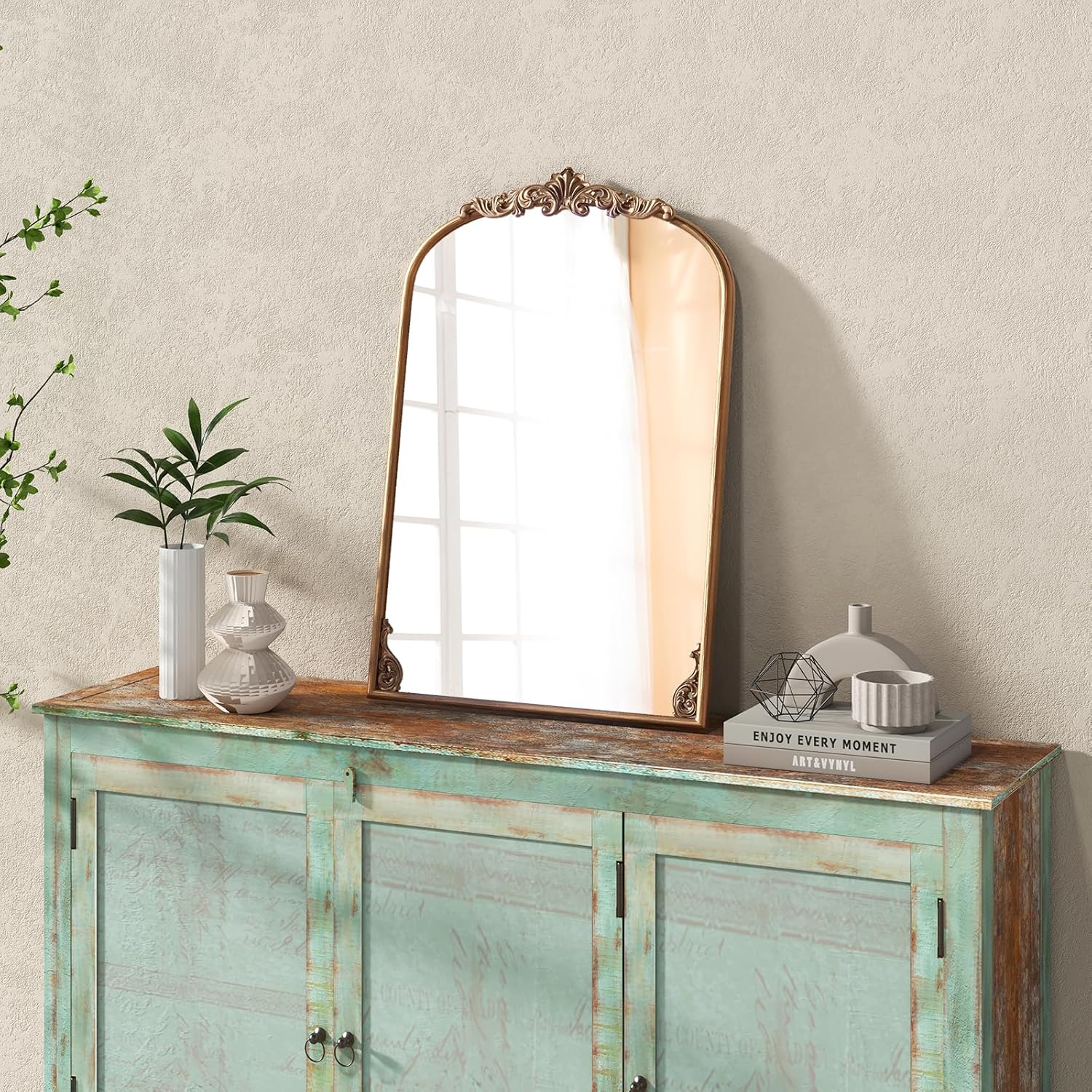 Miroir Mural Doré Vintage, Miroir Arqué Décoratif avec Cadre Baroque Orné, Métal Robuste, Décoration Murale pour Entrée, Salon, Couloir (66x95 cm) - 3