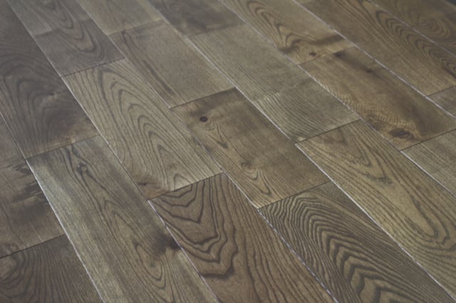 PARQUET IN FRASSINO MASSELLO - SP.14MM - LARGHEZZA 127 - COLORE CASTAGNO - CERTIFICATO PEFC