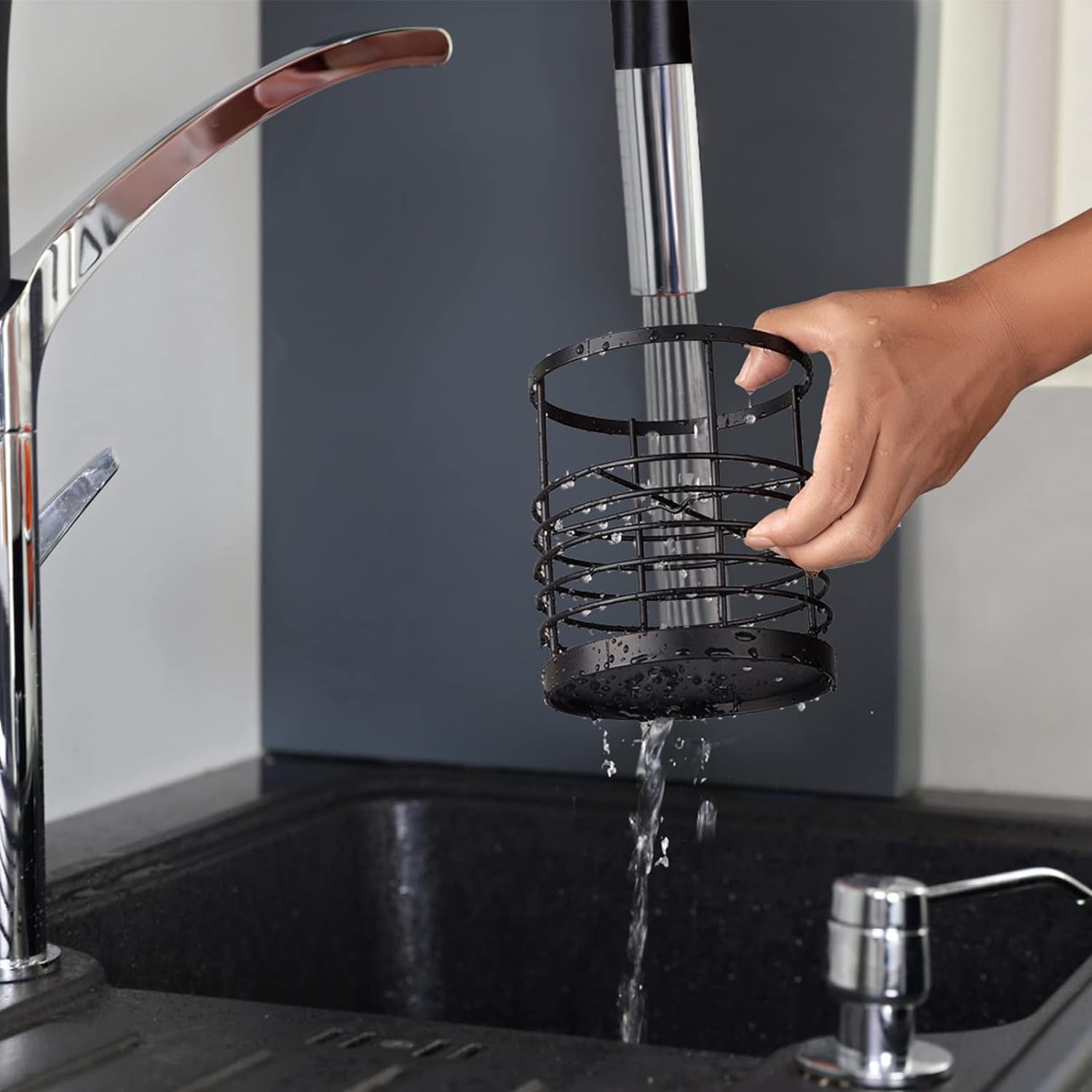 Pojemnik na przybory kuchenne do blatu, matowy czarny